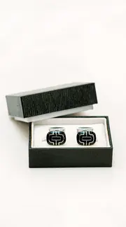 Cufflinks - Labyrinth thumbnail